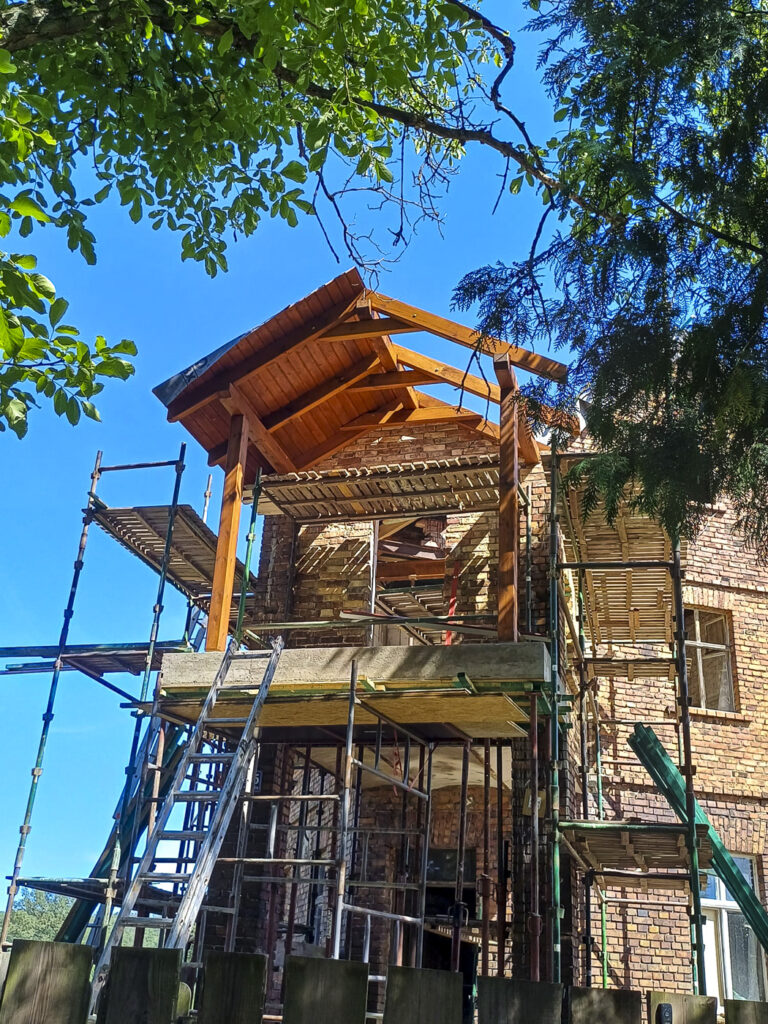 dachy lubuskie, usługi dekarskie lubuskie, dekarz Żary, dekarz Żagań, dekarz Nowa Sól, dekarz Szprotawa, 
firma dekarska lubuskie, cieśla lubuskie, więźba dachowa lubuskie, dachy, remont dachu, pokrycia dachowe, 
hydroizolacja dachów lubuskie, solidny dekarz lubuskie, kompleksowe dachy Lubuskie, usługi ciesielskie, montaż pokrycia dachowego, konstrukcje dachowe, remont dachu